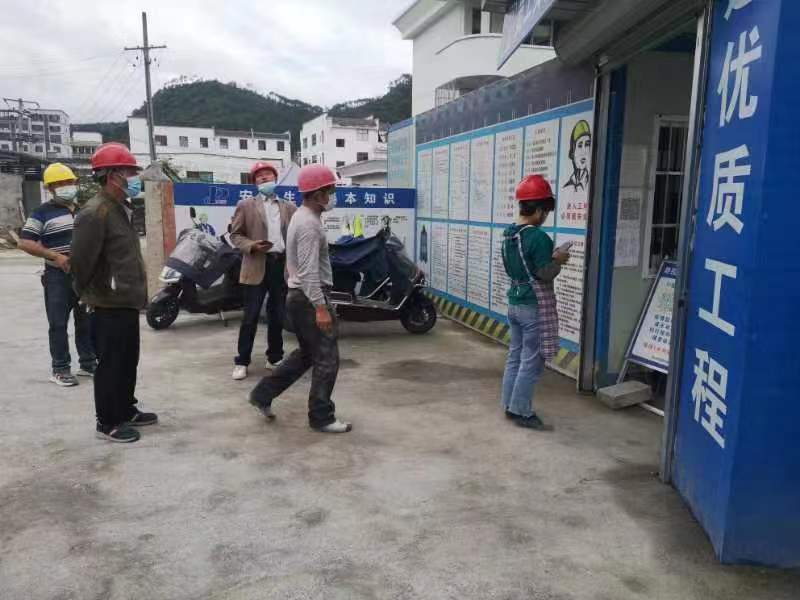 屯溪城建投公司多措并舉，筑牢建筑工地“防疫墻”